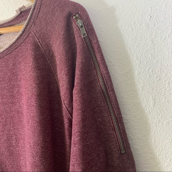 Rock and Republic Convertible Zippered-Shoulder Sweatshirt - Picture 7 of 8